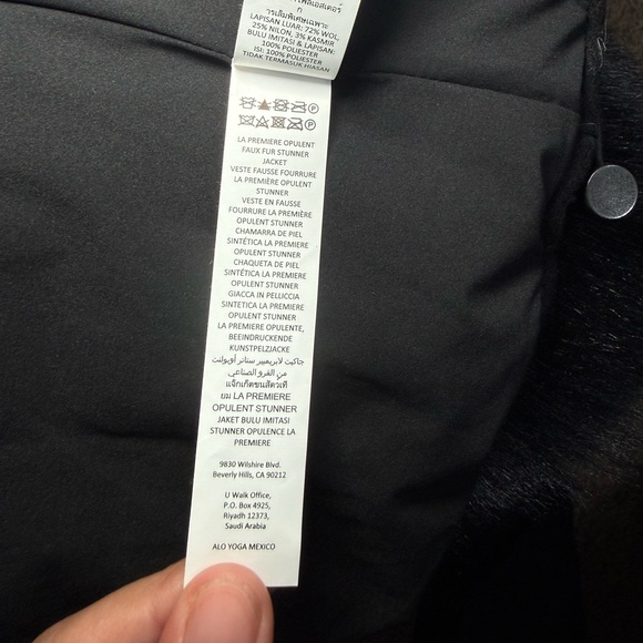 ALO YOGA La Premiere Opulent Faux Fur Stunner Jacket Size S/M - Picture 9 of 16